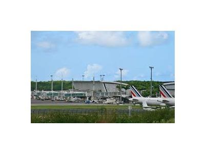 Aéroport pointe à pitre